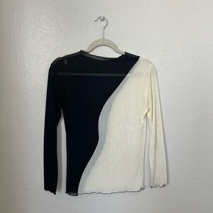 NIN Studio Swirl Top